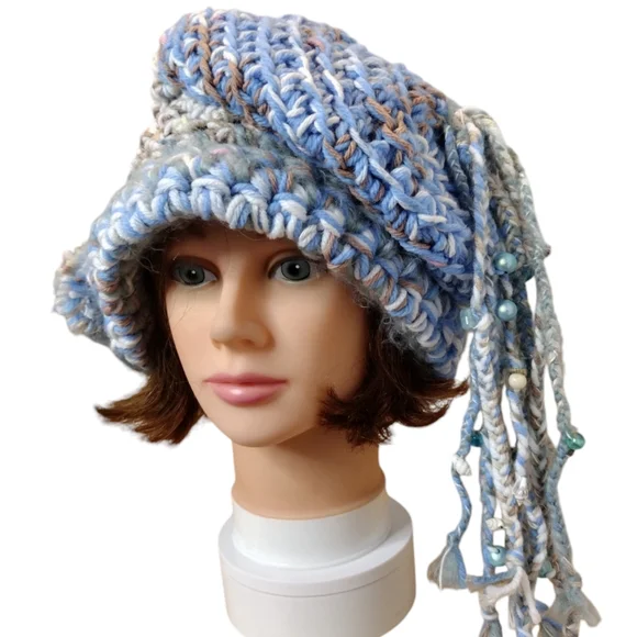 Slouchy beret bohemian blue bead hand-knit hat - Picture 4 of 11